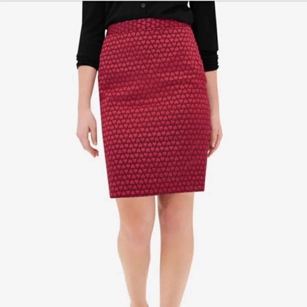 The Limited straight skirt size 4 Heart Brocade